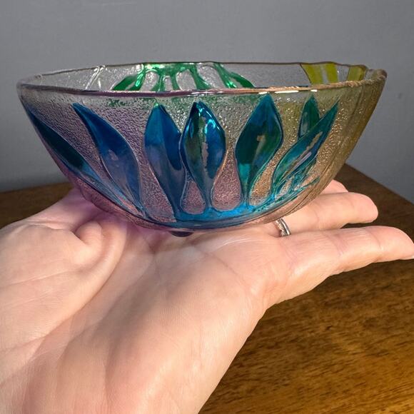 Vintage Indonesian Glass Bowls Hand Painted Set of 4 2 1/4" Tall 6 1/2" Across - Picture 5 of 7